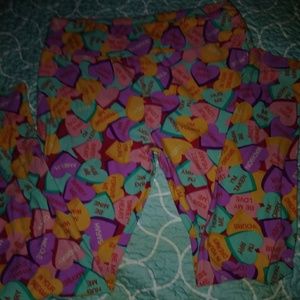 Lularoe leggings size Tall & Curvy XXL🦃"2/$15 !!"
